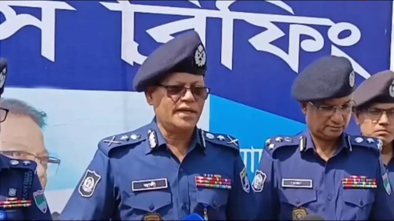 সরকার অনুমোদন দিলে ক্রসফায়ারেও পিছপা হবে না পুলিশ: আইজিপি